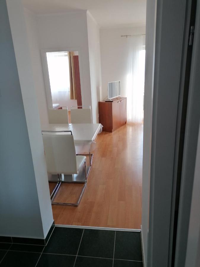 Apartments Dinko Duće Eksteriør billede